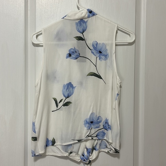 NWT Dynamite Blouse - Picture 2 of 2